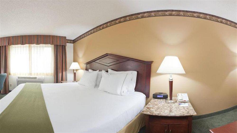 Holiday Inn Express Hotel & Suites Minneapolis-Golden Valley By Ihg Saint Louis Park Exterior foto