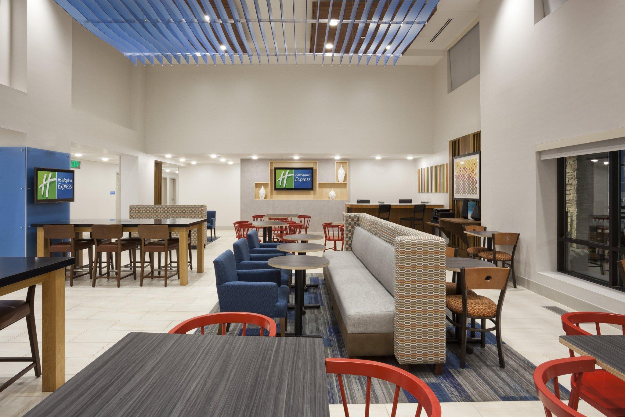 Holiday Inn Express Hotel & Suites Minneapolis-Golden Valley By Ihg Saint Louis Park Exterior foto