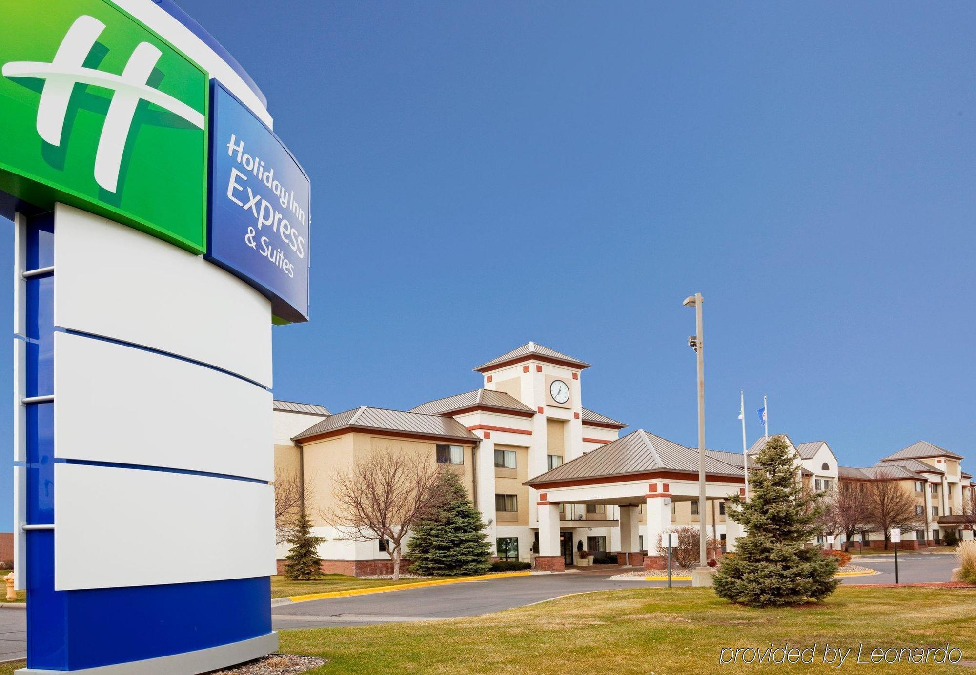 Holiday Inn Express Hotel & Suites Minneapolis-Golden Valley By Ihg Saint Louis Park Exterior foto