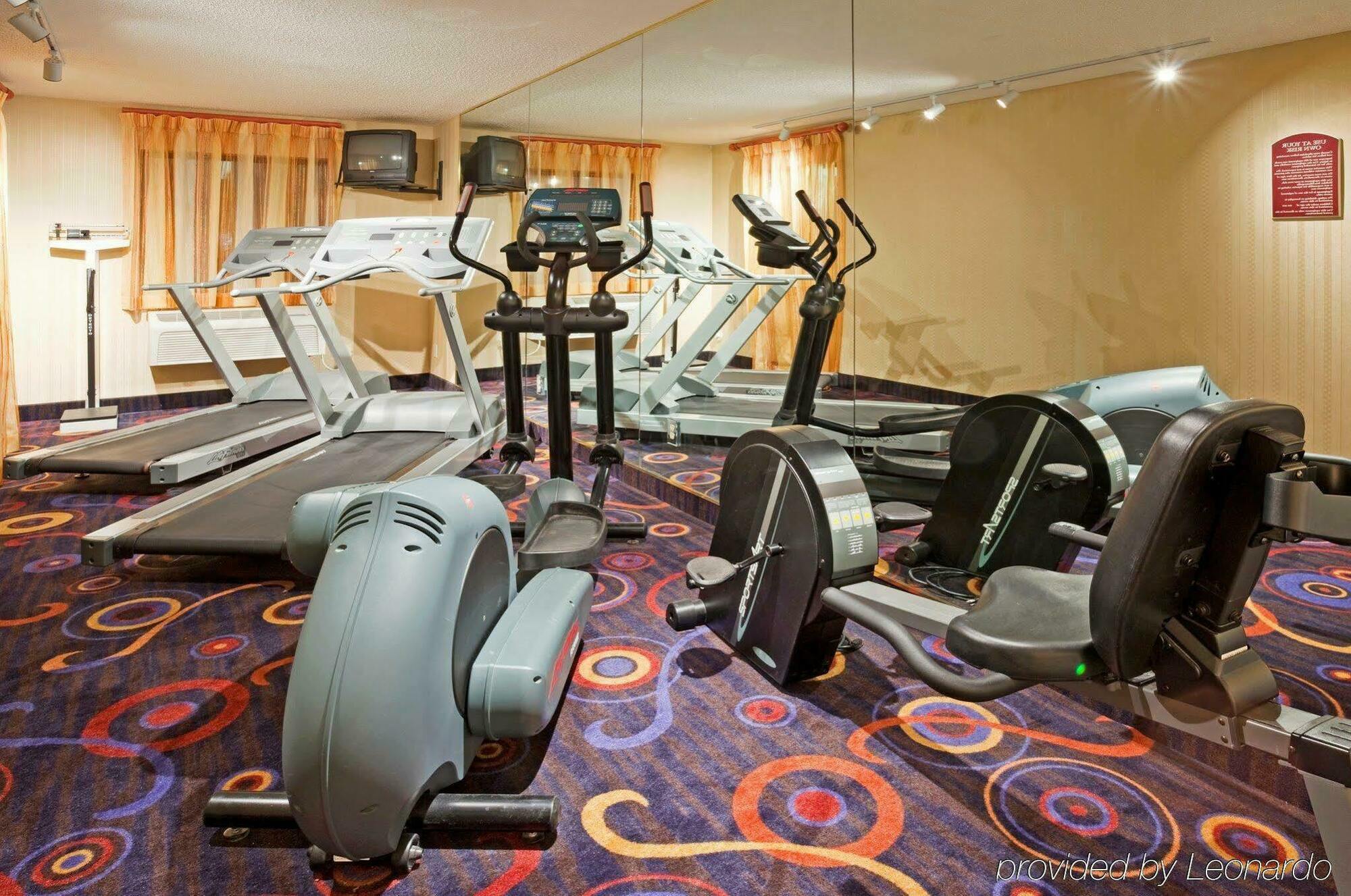 Holiday Inn Express Hotel & Suites Minneapolis-Golden Valley By Ihg Saint Louis Park Facilidades foto